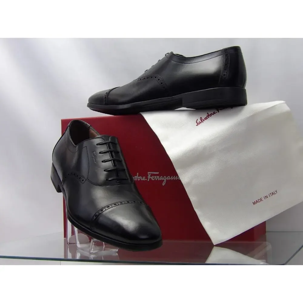 NIB SALVATORE FERRAGAMO RILEY BLACK BROGUE LEATHER LOGO BIT OXFORDS 10.5 E